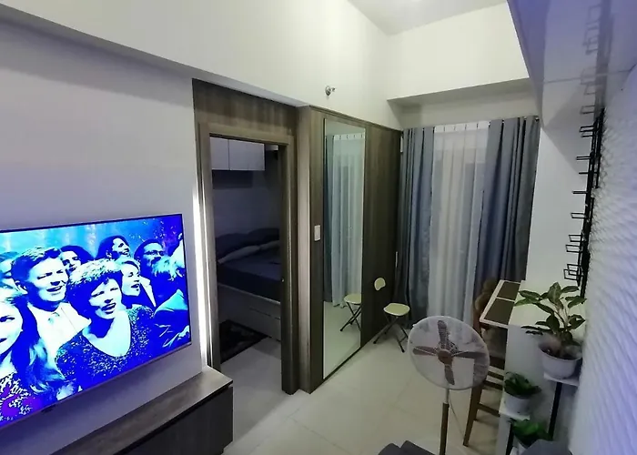 Apartment Penthouse Unit At Coast Residences Walking To Picc/star *